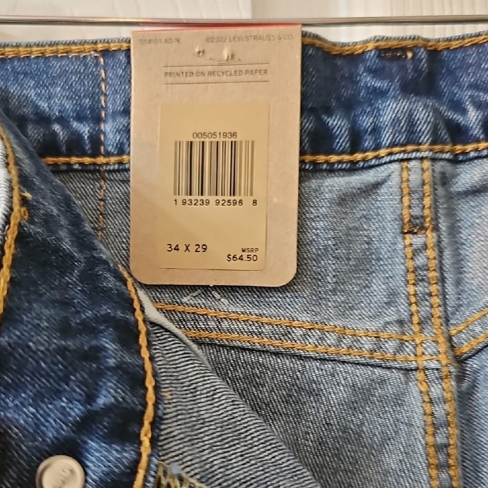 Levi's Relaxed Fit Blue Jeans BRAND NEW W TAGS. - Picture 6 of 6
